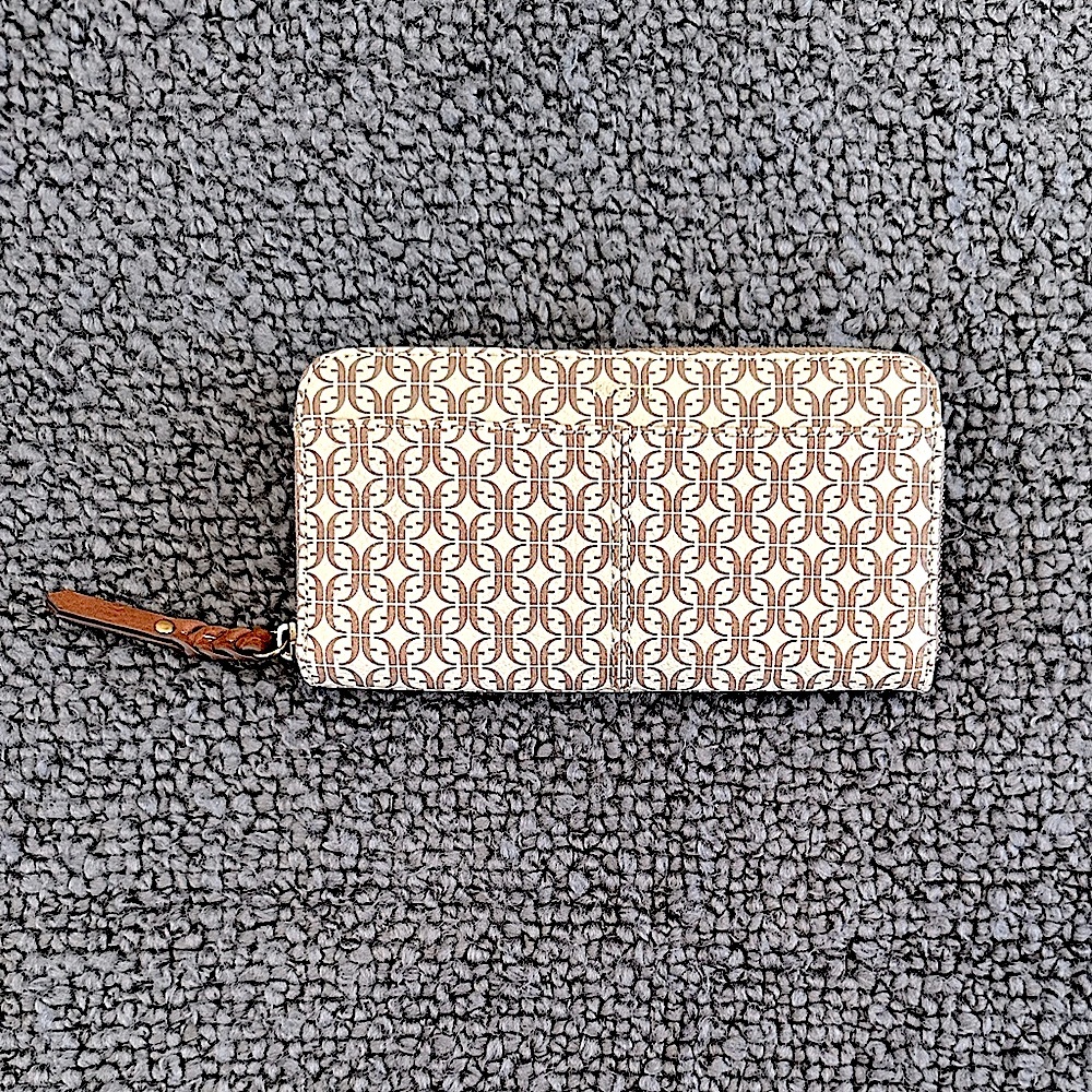 Fossil Tara Zip Around Taupe/Tan Wallet NWT